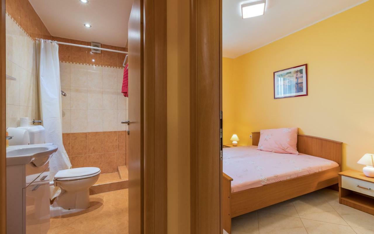 Apartmani Kazun - App1 파자나 외부 사진